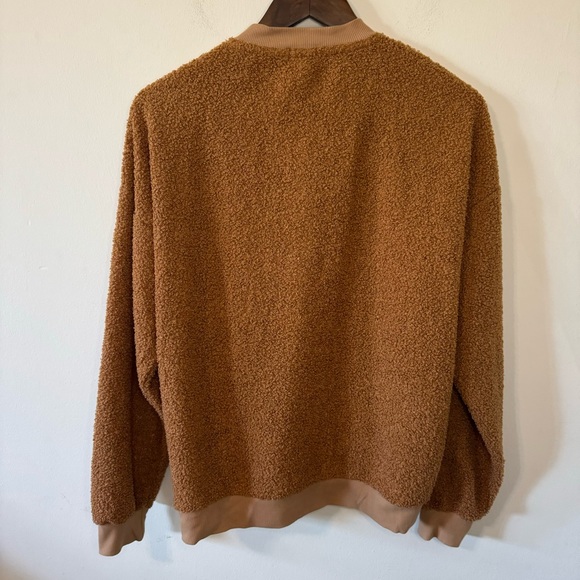 DONNI. Mini Sherpa Henley Sweater Medium - Picture 3 of 5